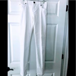 White skinny jeans by Kut from the cloth Diana